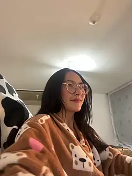 Snapshot of Lana_suny chatting on 10/10/25, 03:27 Lana suny online show from 10/10/25, 03:27