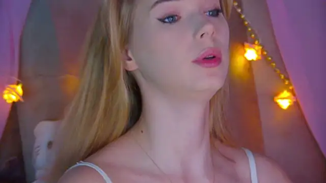 Snapshot of GentleRossi chatting on 01/29/25, 04:08 GentleRossi online show from 01/29/25, 04:08