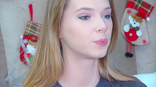 Snapshot of GentleRossi chatting on 11/28/25, 03:04 GentleRossi online show from 11/28/25, 03:04