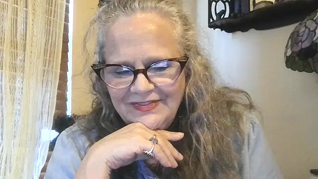 DestineeLoverGirl online show from 11/11/25, 01:44