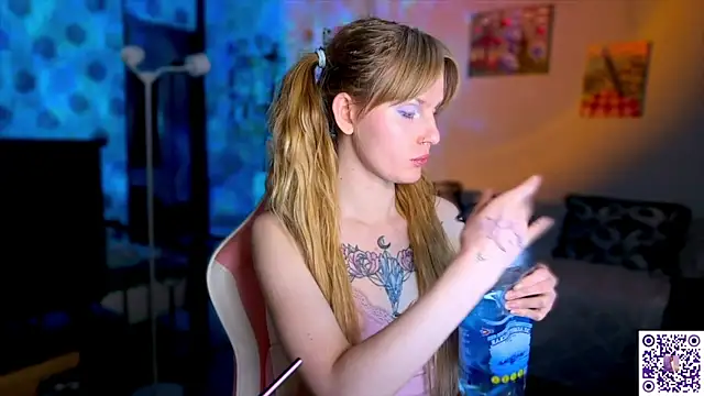 Chanel Gill online show from 03/21/26, 11:30