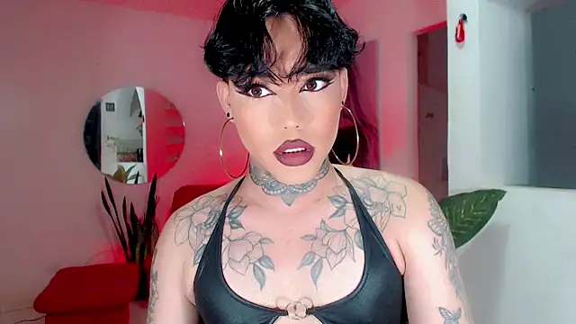 Snapshot of little_star_porn chatting on 11/27/25, 03:30 little star porn online show from 11/27/25, 03:30