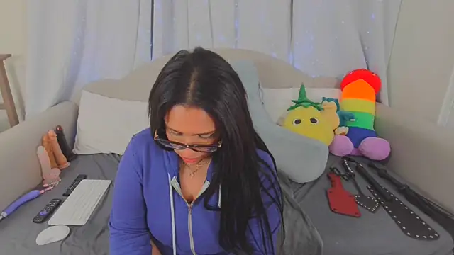 MeghanXO online show from 04/01/26, 01:50