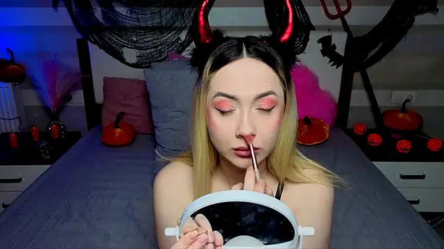 AriaSugar online show from 10/30/25, 05:31