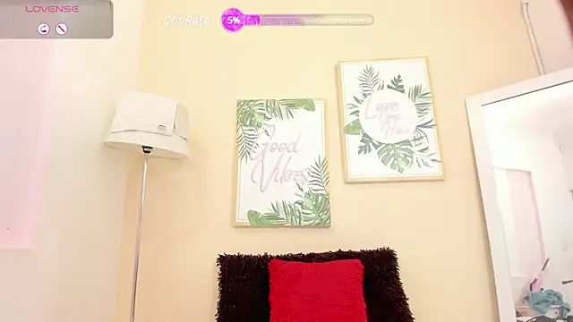 Snapshot of pameela_brown chatting on 01/28/25, 08:15 pameela brown online show from 01/28/25, 08:15