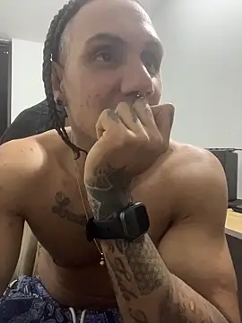 Snapshot of xxxtreme_master7 chatting on 02/17/26, 02:52 xxxtreme master7 online show from 02/17/26, 02:52