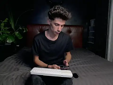 Snapshot of DanielCrush1 chatting on 10/01/25, 05:30 DanielCrush1 online show from 10/01/25, 05:30