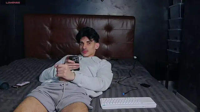 Snapshot of DanielCrush1 chatting on 01/31/26, 07:11 DanielCrush1 online show from 01/31/26, 07:11