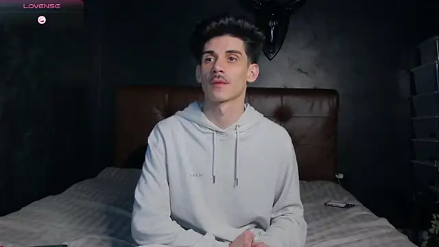 Snapshot of DanielCrush1 chatting on 03/09/26, 04:11 DanielCrush1 online show from 03/09/26, 04:11