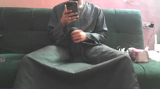 Snapshot of foxsanSs chatting on 03/11/25, 03:48 foxsanSs online show from 03/11/25, 03:48