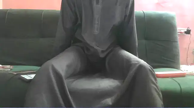 Snapshot of foxsanSs chatting on 03/14/25, 02:08 foxsanSs online show from 03/14/25, 02:08