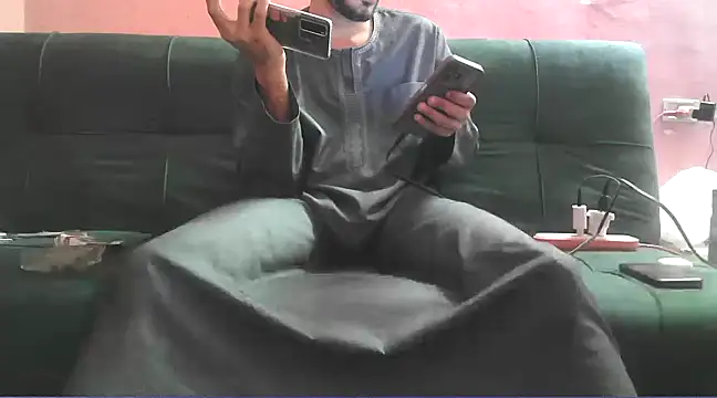 Snapshot of foxsanSs chatting on 03/16/25, 04:20 foxsanSs online show from 03/16/25, 04:20