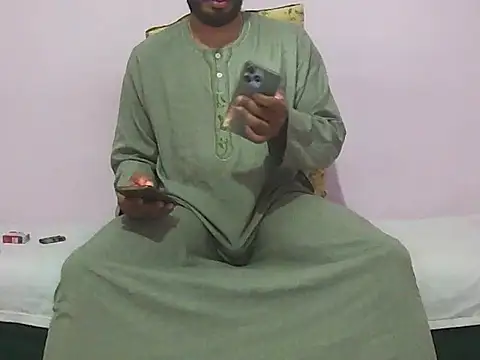 Snapshot of foxsanSs chatting on 10/18/25, 08:09 foxsanSs online show from 10/18/25, 08:09