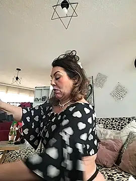 Snapshot of Myrnasexxx chatting on 11/22/25, 04:39 Myrnasexxx online show from 11/22/25, 04:39