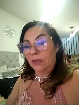 Snapshot of Myrnasexxx chatting on 03/01/26, 11:07 Myrnasexxx online show from 03/01/26, 11:07