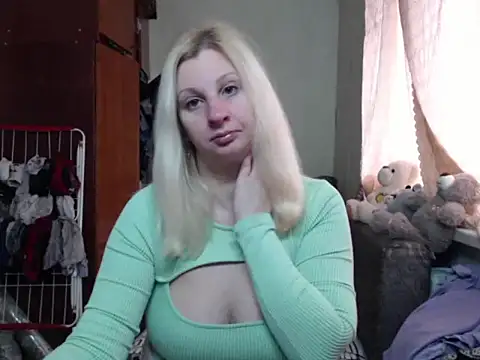 Snapshot of BustyBlond chatting on 02/14/25, 12:57 BustyBlond online show from 02/14/25, 12:57