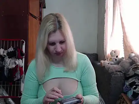 Snapshot of BustyBlond chatting on 02/15/25, 06:33 BustyBlond online show from 02/15/25, 06:33