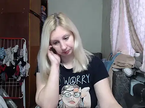 Snapshot of BustyBlond chatting on 02/21/25, 03:10 BustyBlond online show from 02/21/25, 03:10