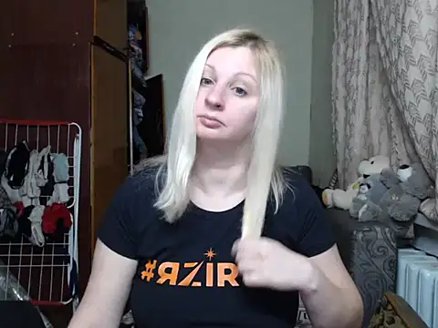 Snapshot of BustyBlond chatting on 02/26/25, 06:11 BustyBlond online show from 02/26/25, 06:11