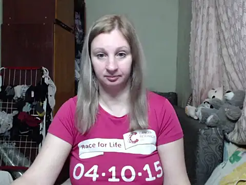 Snapshot of BustyBlond chatting on 03/20/25, 04:09 BustyBlond online show from 03/20/25, 04:09