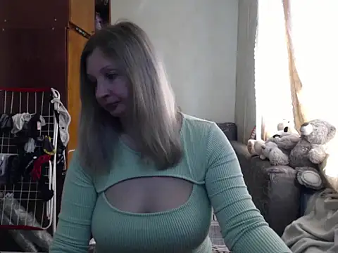 Snapshot of BustyBlond chatting on 03/22/25, 07:25 BustyBlond online show from 03/22/25, 07:25