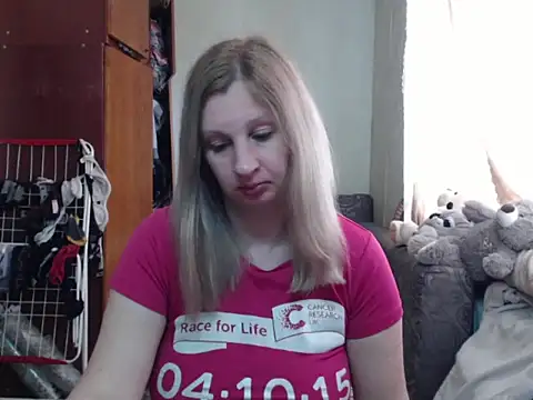 Snapshot of BustyBlond chatting on 03/22/25, 10:49 BustyBlond online show from 03/22/25, 10:49