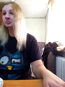 Snapshot of BustyBlond chatting on 10/30/25, 06:26 BustyBlond online show from 10/30/25, 06:26