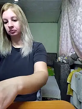 Snapshot of BustyBlond chatting on 11/04/25, 04:44 BustyBlond online show from 11/04/25, 04:44