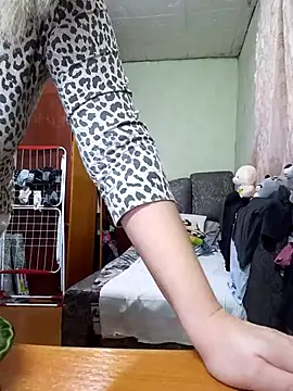 Snapshot of BustyBlond chatting on 12/02/25, 05:24 BustyBlond online show from 12/02/25, 05:24