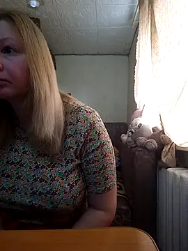 Snapshot of BustyBlond chatting on 04/25/26, 04:48 BustyBlond online show from 04/25/26, 04:48