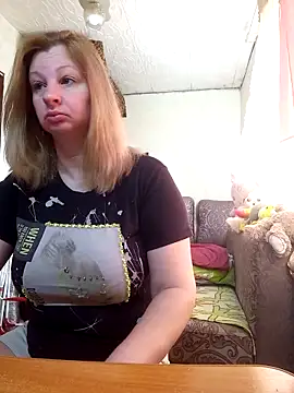 Snapshot of BustyBlond chatting on 05/10/26, 04:39 BustyBlond online show from 05/10/26, 04:39