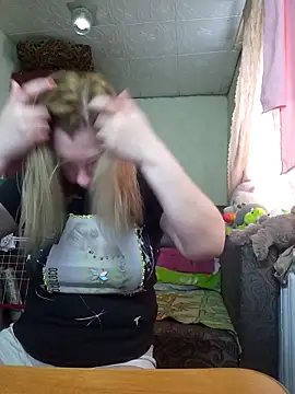 Snapshot of BustyBlond chatting on 05/11/26, 03:56 BustyBlond online show from 05/11/26, 03:56