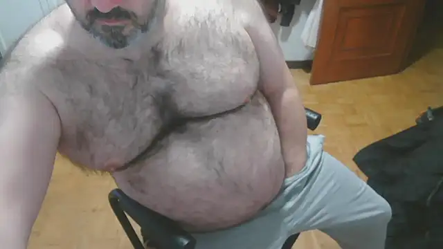 mikeyhotbear online show from 11/20/25, 07:30