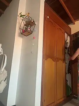 Snapshot of GabriSaenz chatting on 01/07/26, 01:24 GabriSaenz online show from 01/07/26, 01:24