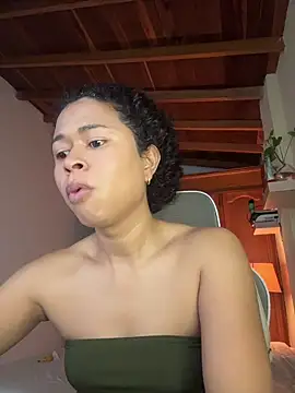 GabriSaenz online show from 03/27/26, 01:22