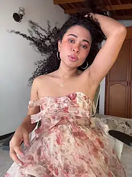 GabriSaenz online show from 04/18/26, 02:10