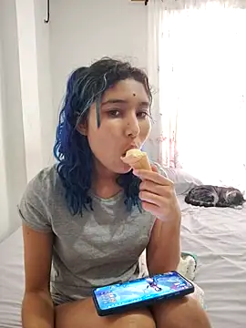 Snapshot of SAT--SU_U chatting on 11/28/25, 08:11 SAT--SU U online show from 11/28/25, 08:11