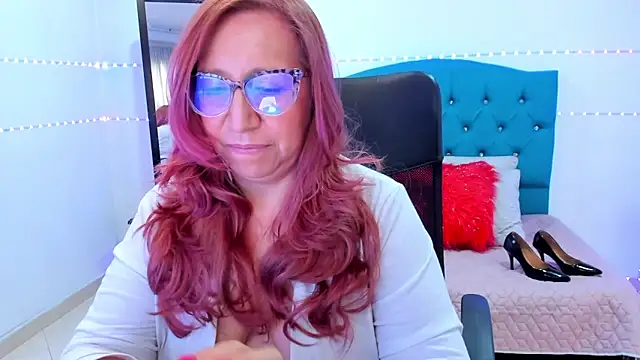 Snapshot of vaalery_sweet chatting on 02/10/25, 07:38 vaalery sweet online show from 02/10/25, 07:38