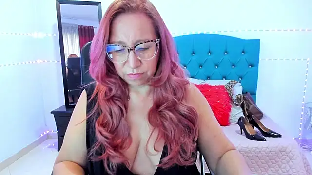 Snapshot of vaalery_sweet chatting on 02/11/25, 07:27 vaalery sweet online show from 02/11/25, 07:27