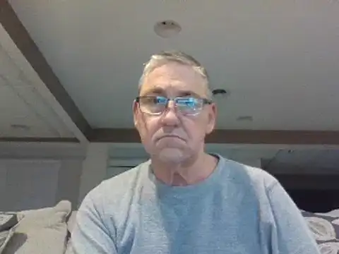 Snapshot of takeitall101 chatting on 12/30/24, 06:31 takeitall101 online show from 12/30/24, 06:31