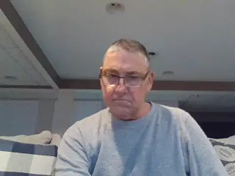 Snapshot of takeitall101 chatting on 01/12/25, 09:51 takeitall101 online show from 01/12/25, 09:51