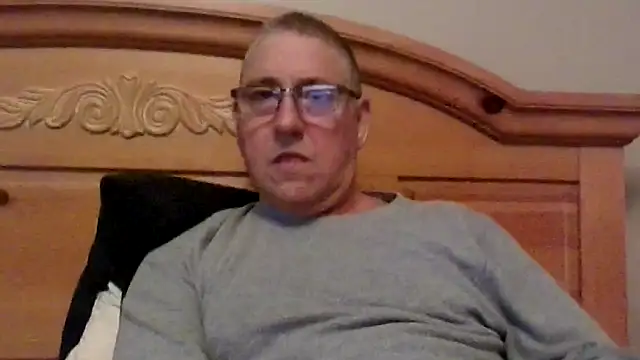 Snapshot of takeitall101 chatting on 09/13/25, 09:03 takeitall101 online show from 09/13/25, 09:03