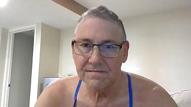 Snapshot of takeitall101 chatting on 11/02/25, 06:21 takeitall101 online show from 11/02/25, 06:21