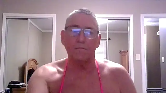 Snapshot of takeitall101 chatting on 11/15/25, 11:10 takeitall101 online show from 11/15/25, 11:10