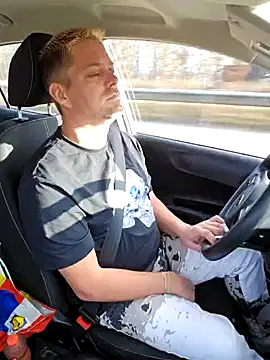 Trucker Hunter online show from 01/19/25, 12:06