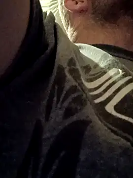 Snapshot of 420pussylickr chatting on 12/04/25, 08:01 420pussylickr online show from 12/04/25, 08:01