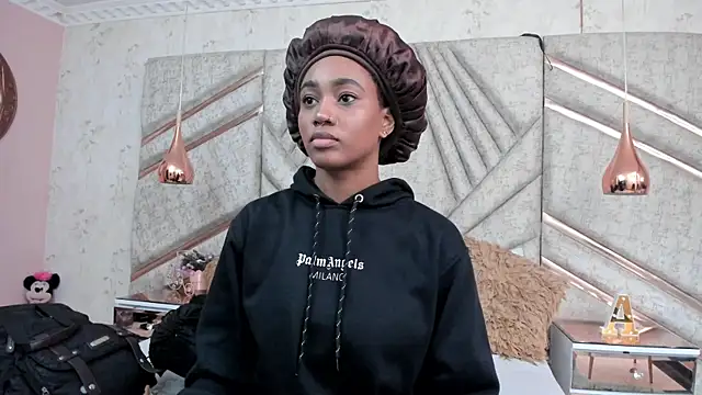 AgataRinaldi online show from 11/12/25, 09:58