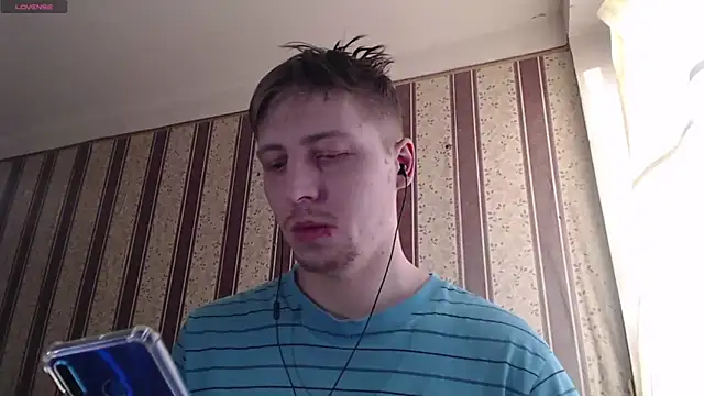 darienlarge online show from 02/25/25, 02:44