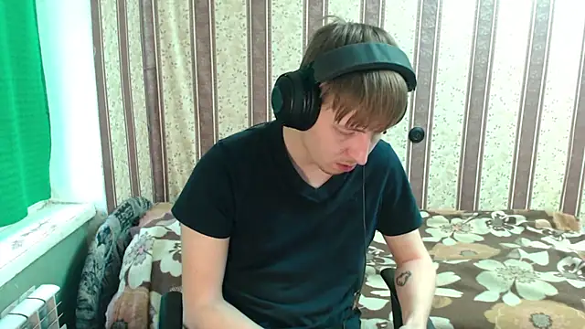 darienlarge online show from 10/27/25, 11:47