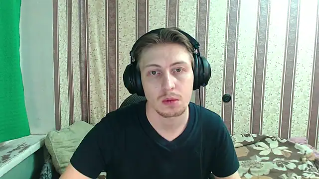 darienlarge online show from 11/05/25, 05:57